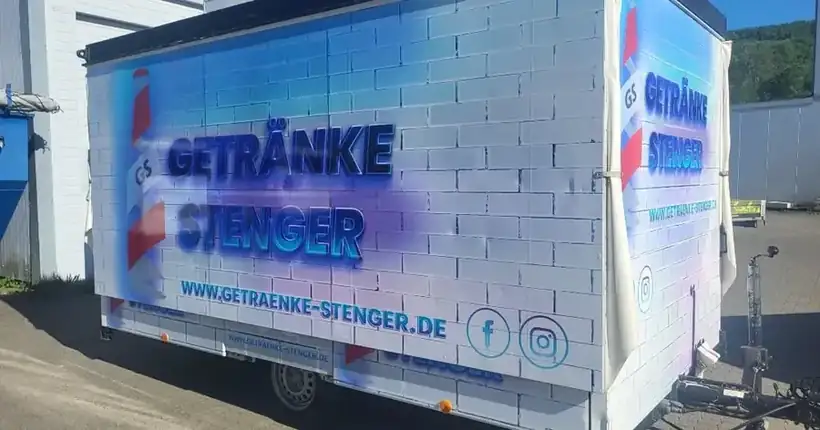 Anhänger Getränke Stenger – Fahrzeugbeschriftung von Münch Werbetechnik Siegen