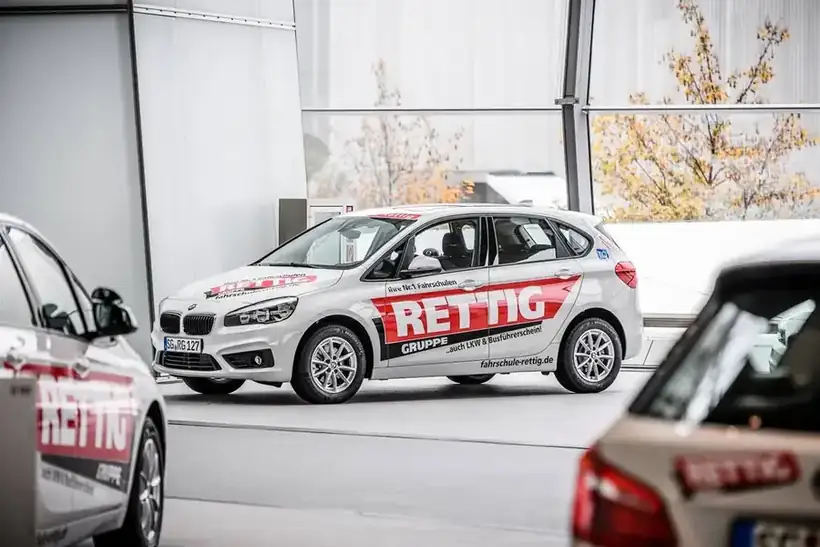 BMW Rettig Beschriftung – Fahrzeugbeschriftung von Münch Werbetechnik Siegen