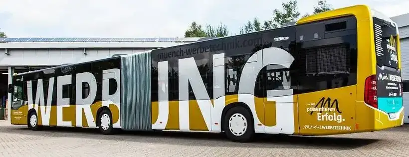 Gelenkbus WERBUNG – Fahrzeugbeschriftung von Münch Werbetechnik Siegen