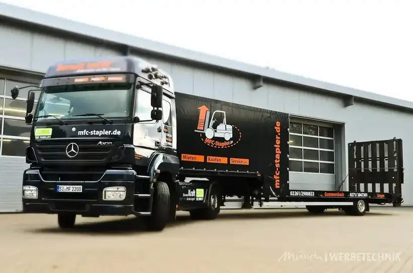 LKW efc-stapler.de – Fahrzeugbeschriftung von Münch Werbetechnik Siegen