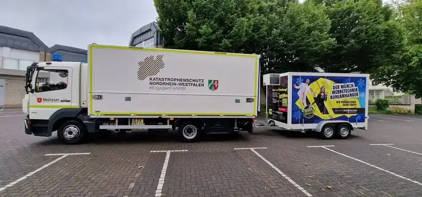 LKW Kreisverwaltung mit Anhänger – Fahrzeugbeschriftung von Münch Werbetechnik Siegen