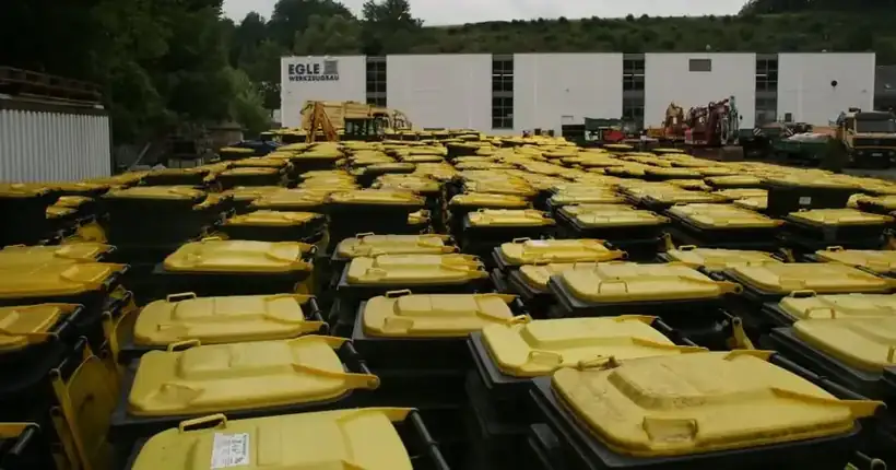 Abfallcontainer beschriftet – Maschinen & Anlagen von Münch Werbetechnik Siegen