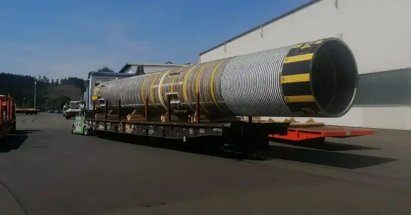 Schwertransport Industrierohr – Maschinen & Anlagen von Münch Werbetechnik Siegen