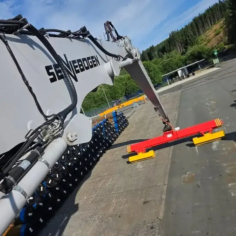 Sennebogen Umschlagmaschine – Maschinen & Anlagen von Münch Werbetechnik Siegen