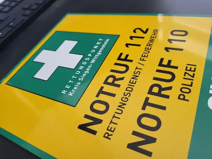 Notrufschild 112 Rettungspunkt – Schilder & Leitsysteme von Münch Werbetechnik Siegen