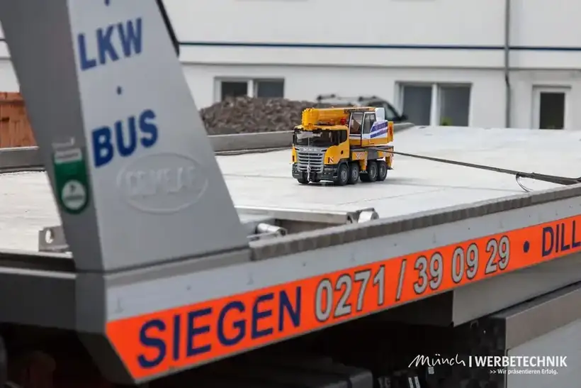 Schild LKW BUS Siegen – Schilder & Leitsysteme von Münch Werbetechnik Siegen